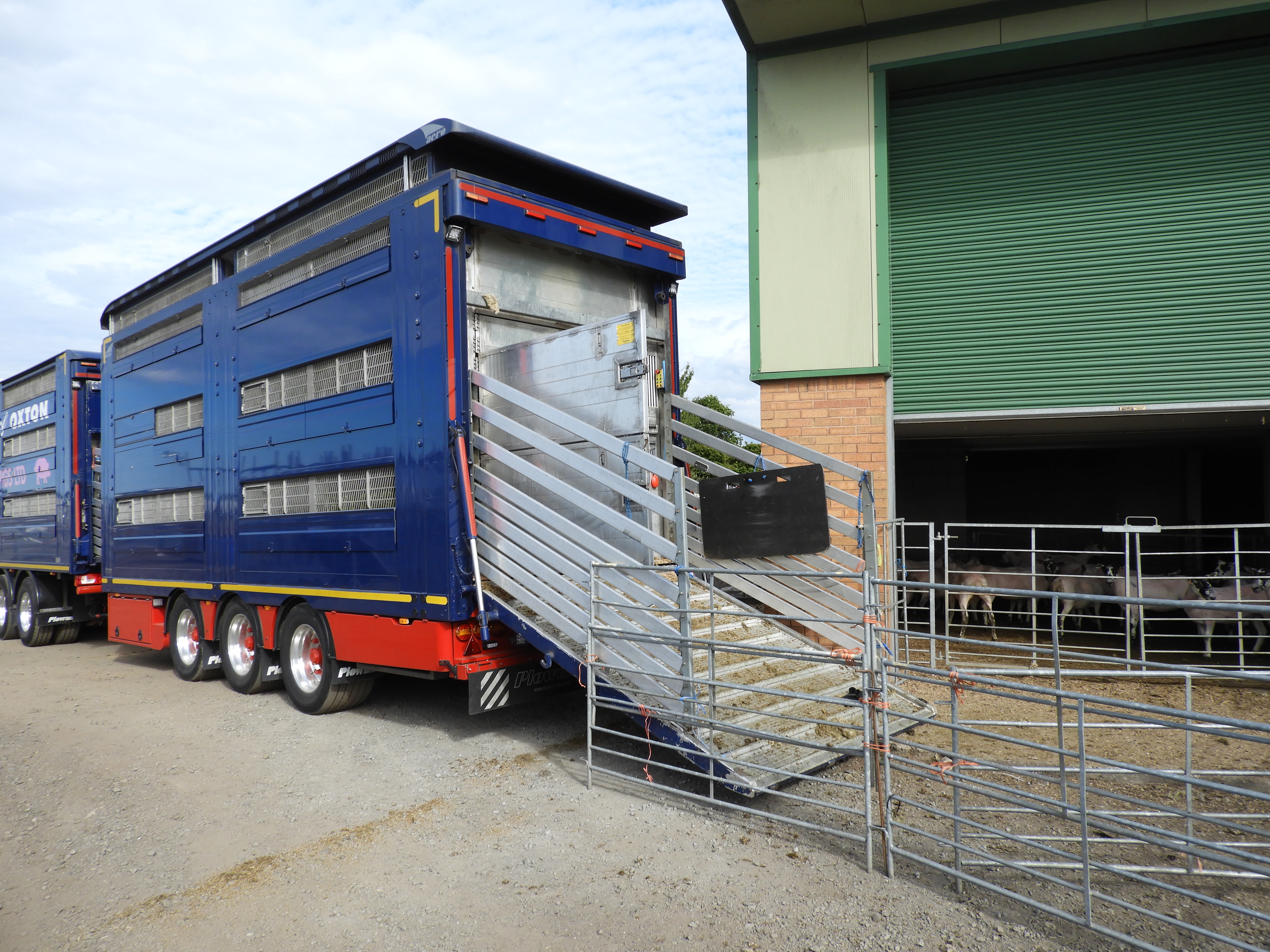 Livestock transporter